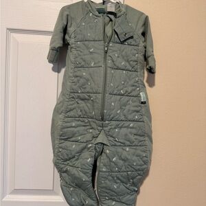 Ergopouch 2.5TOG long sleeve sleep sack/footie
